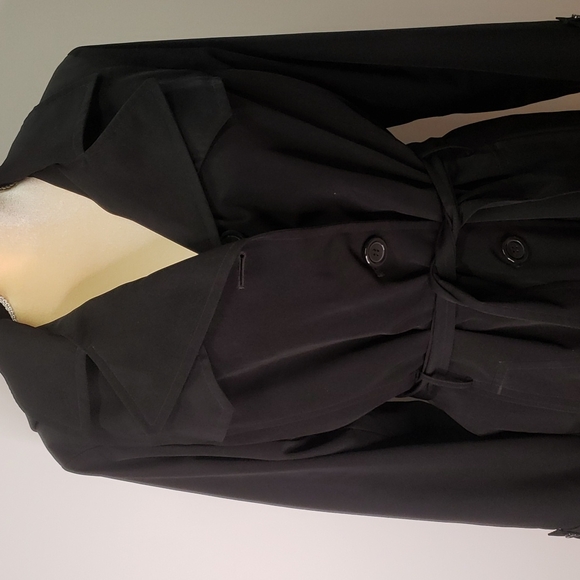 16P Fleet street black trench coat.  D34 - Picture 2 of 15